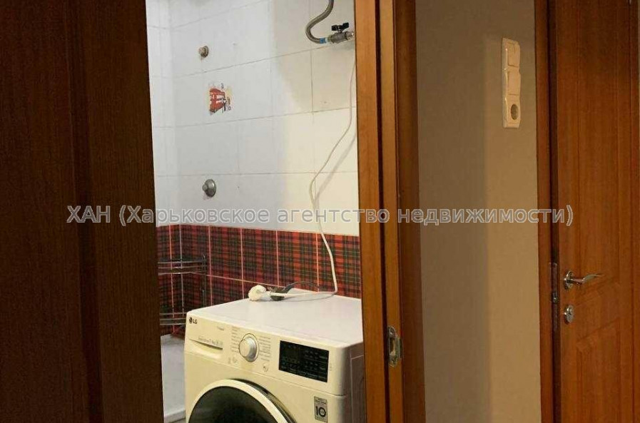 Продам квартиру, Ляпунова ул. , 2 кім., 52 м², авторский дизайн 