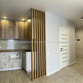 Продам квартиру, Шевченковский пер. , 2  ком., 35 м², евроремонт