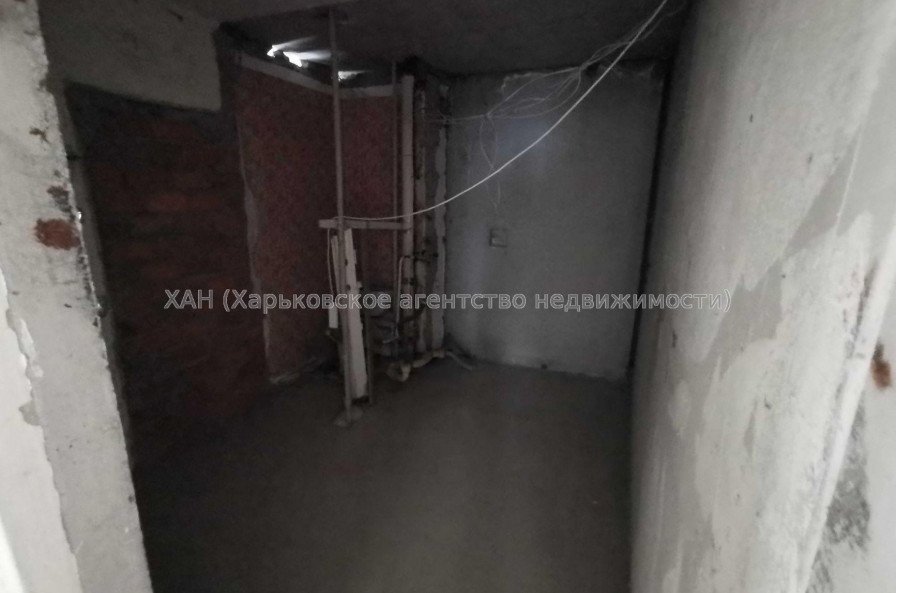 Продам квартиру, Кричевского ул. , 4 кім., 114 м², без внутренних работ 