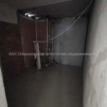 Продам квартиру, Кричевского ул. , 4 кім., 114 м², без внутренних работ 