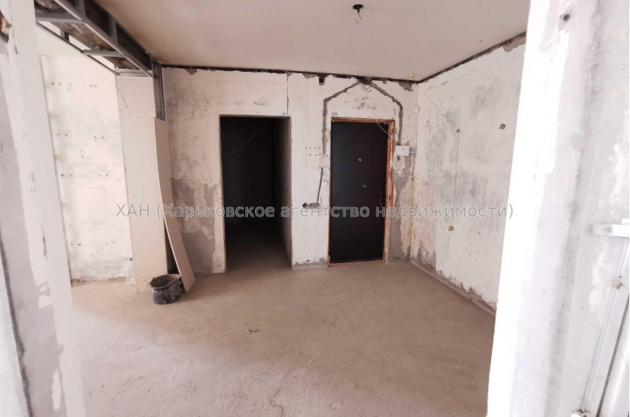 Продам квартиру, Кричевского ул. , 4 кім., 114 м², без внутренних работ 