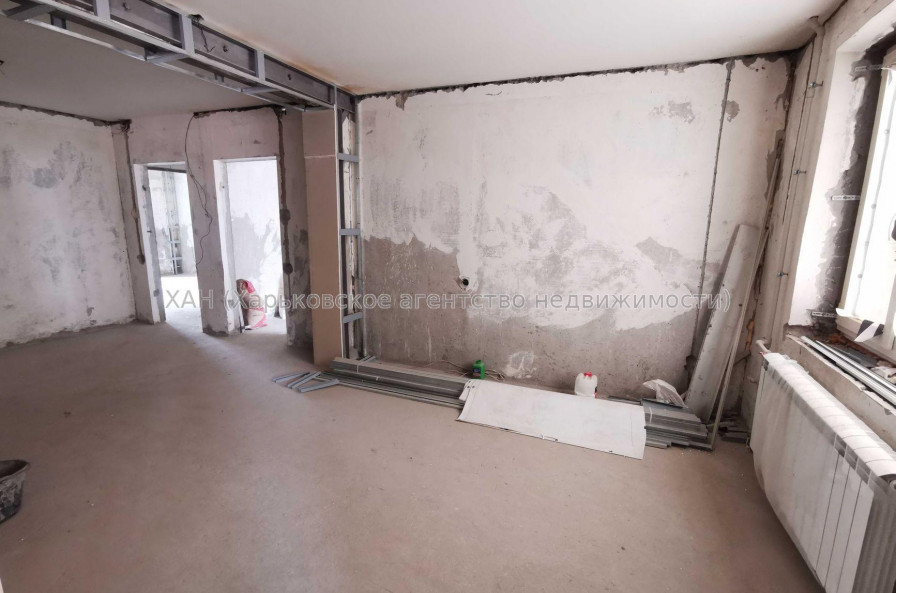 Продам квартиру, Кричевского ул. , 4 кім., 114 м², без внутренних работ 