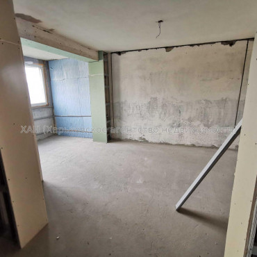 Продам квартиру, Кричевского ул. , 4 кім., 114 м², без внутренних работ 