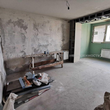 Продам квартиру, Кричевского ул. , 4 кім., 114 м², без внутренних работ 