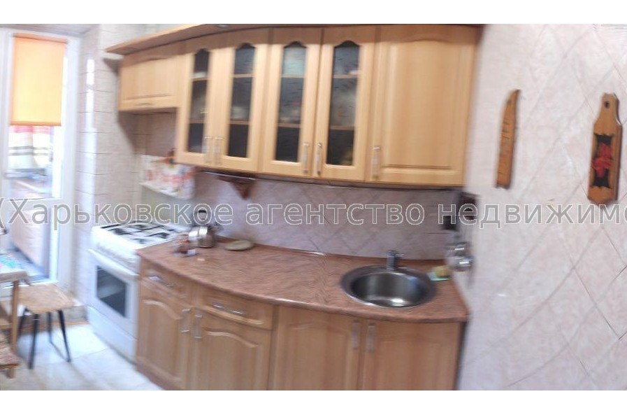 Продам квартиру, 23 Августа ул. , 1 кім., 28 м², косметический ремонт 