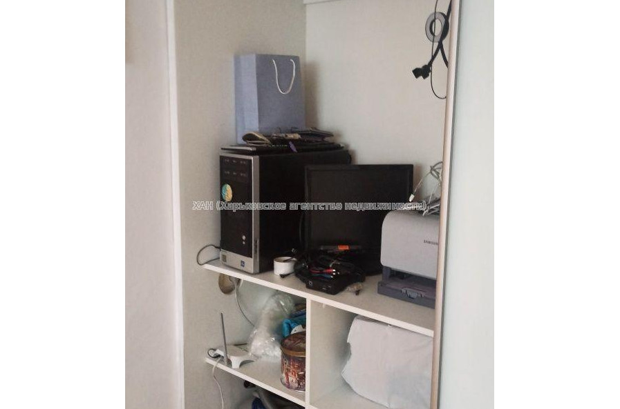 Продам квартиру, 23 Августа ул. , 1 кім., 28 м², косметический ремонт 