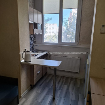 Сдам квартиру, Шевченковский пер. , 1  ком., 17 м², косметический ремонт 