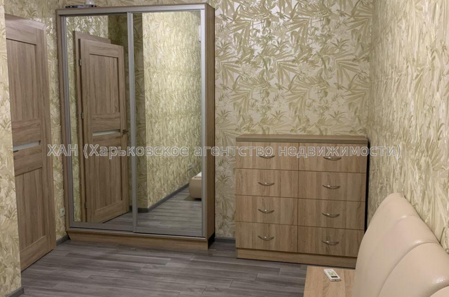 Продам квартиру, Победы просп. , 1  ком., 42 м², евроремонт 
