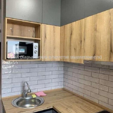 Продам квартиру, Победы просп. , 1 кім., 42 м², евроремонт 