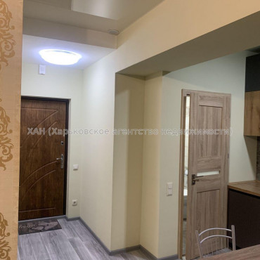 Продам квартиру, Победы просп. , 1 кім., 42 м², евроремонт 