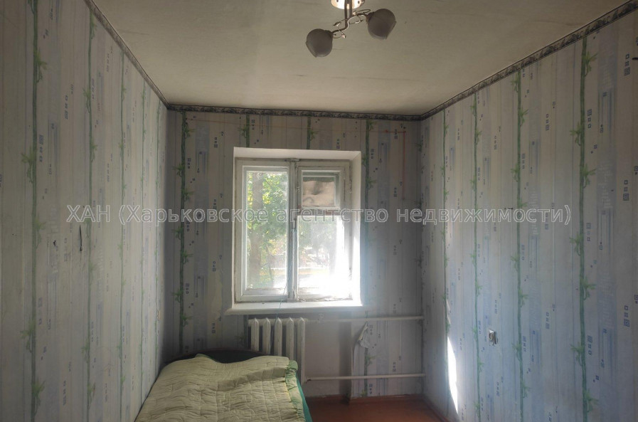Продам квартиру, Западная ул. , 3 кім., 66 м², косметический ремонт 