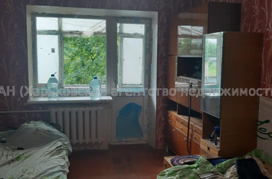 Продам квартиру, Западная ул. , 3 кім., 66 м², косметический ремонт 