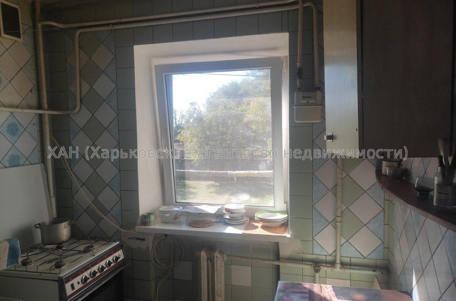 Продам квартиру, Западная ул. , 3 кім., 66 м², косметический ремонт 