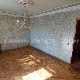 Продам квартиру, Зерновой пер. , 3  ком., 55 м², косметический ремонт