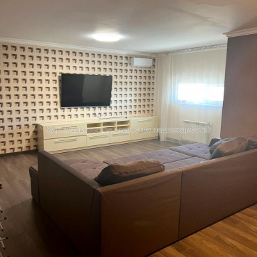 Продам квартиру, Георгия Тарасенко ул. , 4  ком., 159 м², капитальный ремонт 