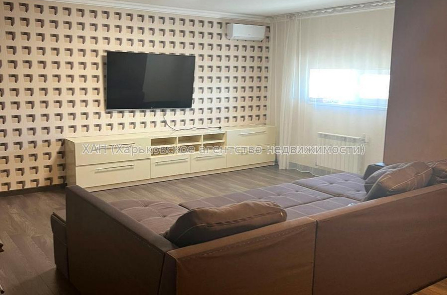 Продам квартиру, Георгия Тарасенко ул. , 4  ком., 159 м², капитальный ремонт 