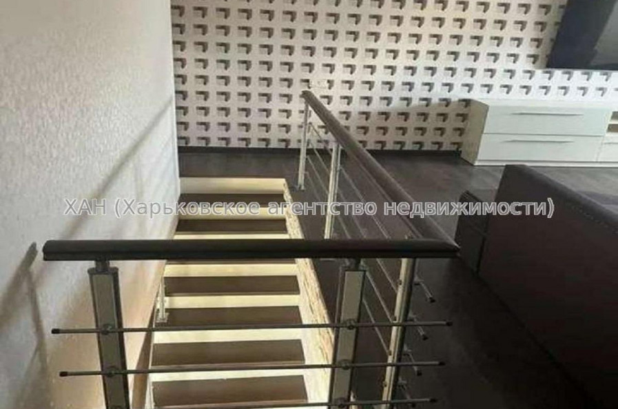 Продам квартиру, Георгия Тарасенко ул. , 4  ком., 159 м², капитальный ремонт 