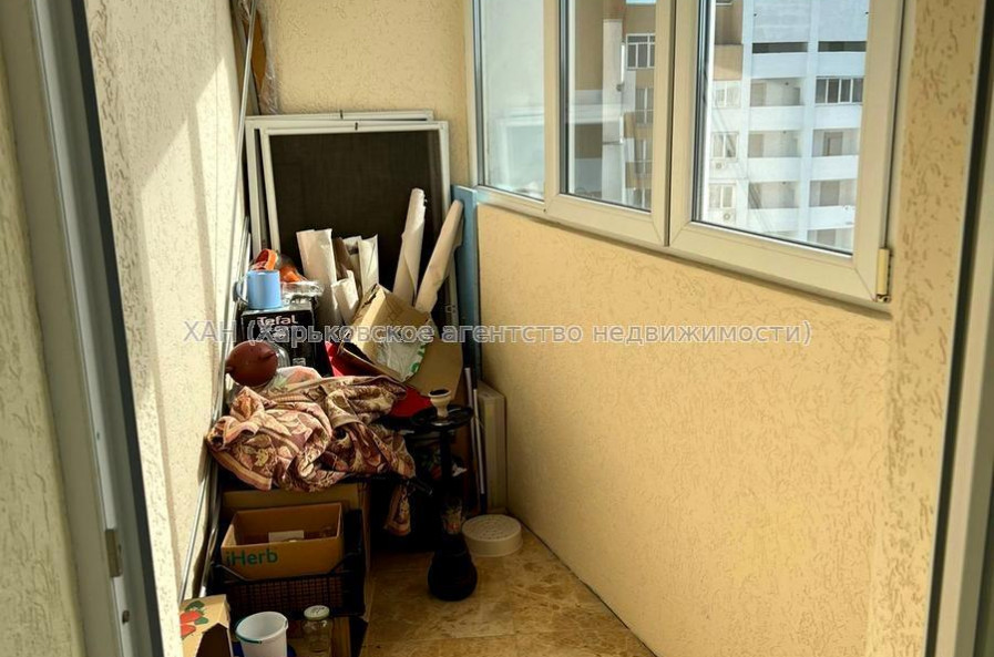 Продам квартиру, Георгия Тарасенко ул. , 4  ком., 159 м², капитальный ремонт 