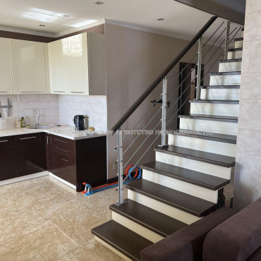 Продам квартиру, Георгия Тарасенко ул. , 4  ком., 159 м², капитальный ремонт 