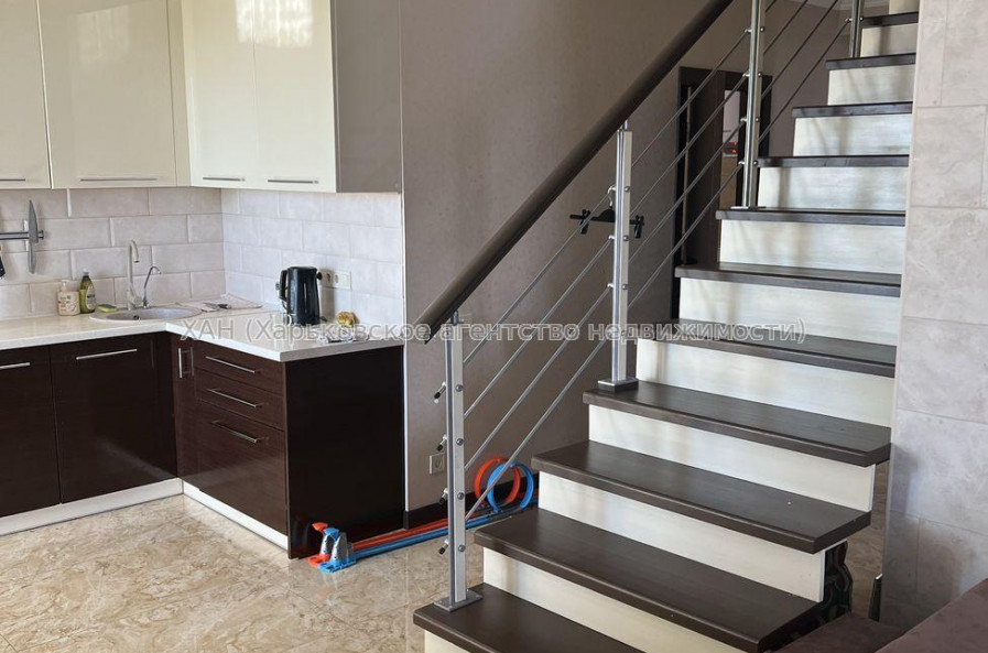 Продам квартиру, Георгия Тарасенко ул. , 4  ком., 159 м², капитальный ремонт 