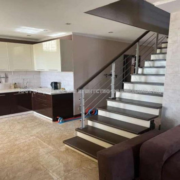 Продам квартиру, Георгия Тарасенко ул. , 4  ком., 159 м², капитальный ремонт 