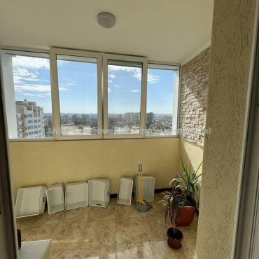 Продам квартиру, Георгия Тарасенко ул. , 4  ком., 159 м², капитальный ремонт 