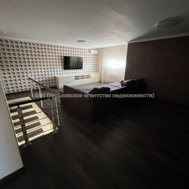 Продам квартиру, Георгия Тарасенко ул. , 4  ком., 159 м², капитальный ремонт 