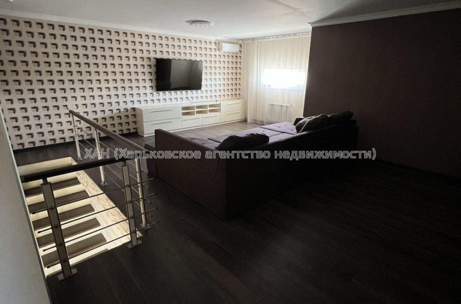 Продам квартиру, Георгия Тарасенко ул. , 4  ком., 159 м², капитальный ремонт 