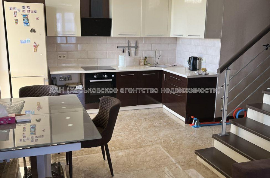 Продам квартиру, Георгия Тарасенко ул. , 4  ком., 159 м², капитальный ремонт 