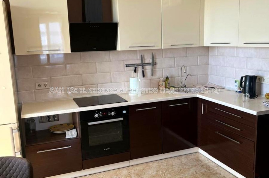 Продам квартиру, Георгия Тарасенко ул. , 4  ком., 159 м², капитальный ремонт 