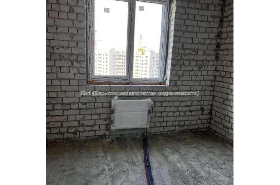 Продам квартиру, Непокоренных ул. , 2 кім., 63 м², без внутренних работ 