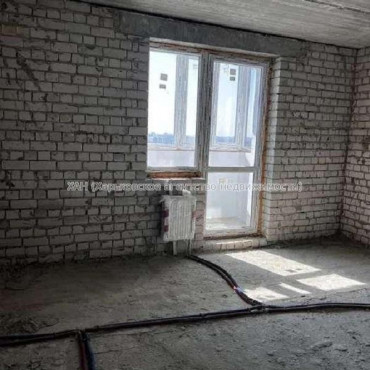 Продам квартиру, Непокоренных ул. , 2 кім., 63 м², без внутренних работ 