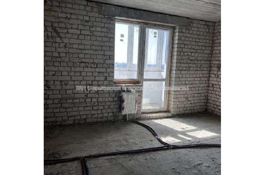 Продам квартиру, Непокоренных ул. , 2 кім., 63 м², без внутренних работ 