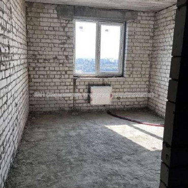 Продам квартиру, Непокоренных ул. , 2 кім., 63 м², без внутренних работ 