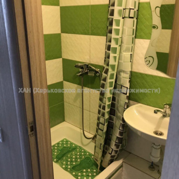 Продам квартиру, Шевченковский пер. , 1 кім., 18 м², капитальный ремонт 