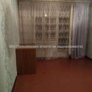 Продам квартиру, Победы просп. , 3 кім., 65 м², советский ремонт 