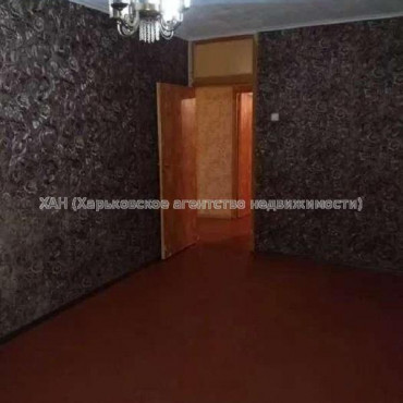 Продам квартиру, Победы просп. , 3 кім., 65 м², советский ремонт 