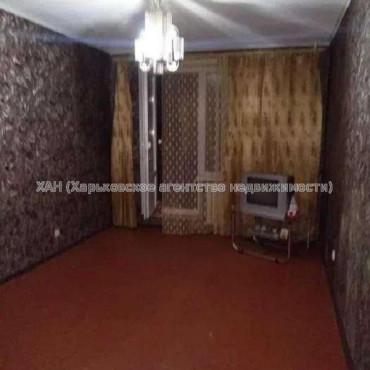 Продам квартиру, Победы просп. , 3 кім., 65 м², советский ремонт 