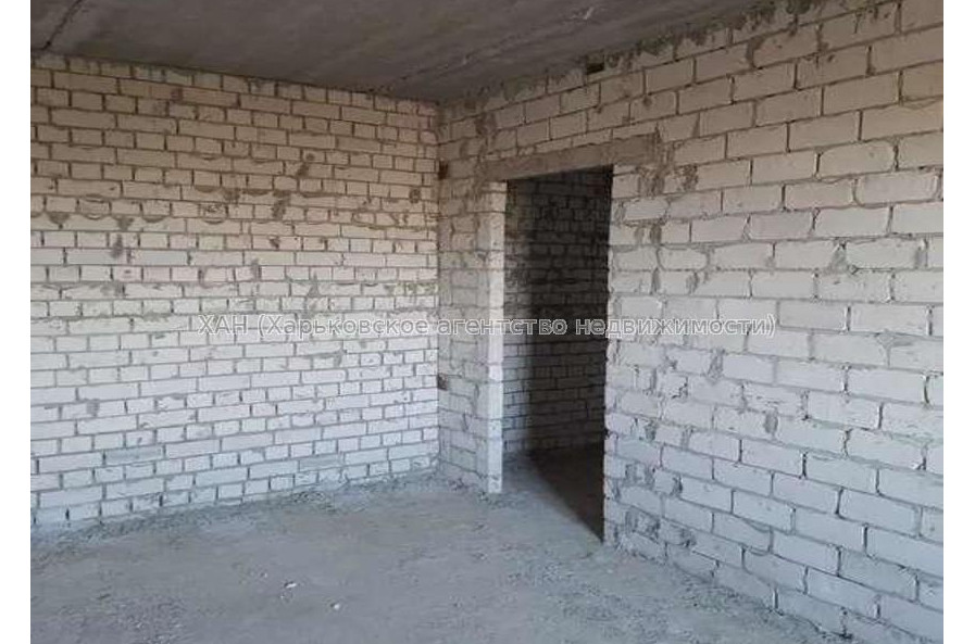Продам квартиру, Шевченковский пер. , 2 кім., 56 м², без внутренних работ 