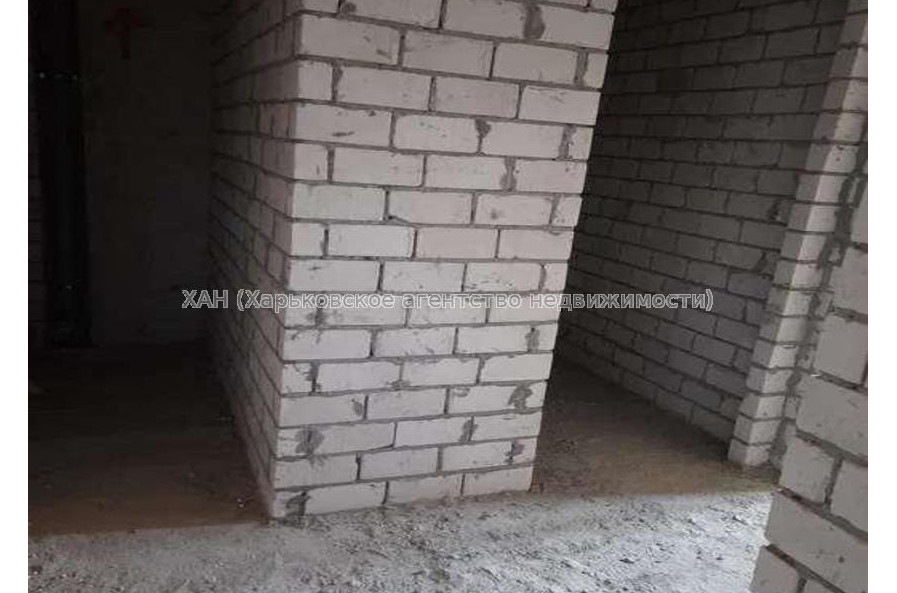 Продам квартиру, Шевченковский пер. , 2 кім., 56 м², без внутренних работ 