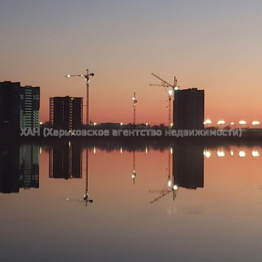 Продам квартиру, Непокоренных ул. , 2 кім., 62 м², без внутренних работ 