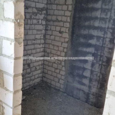 Продам квартиру, Непокоренных ул. , 2 кім., 62 м², без внутренних работ 