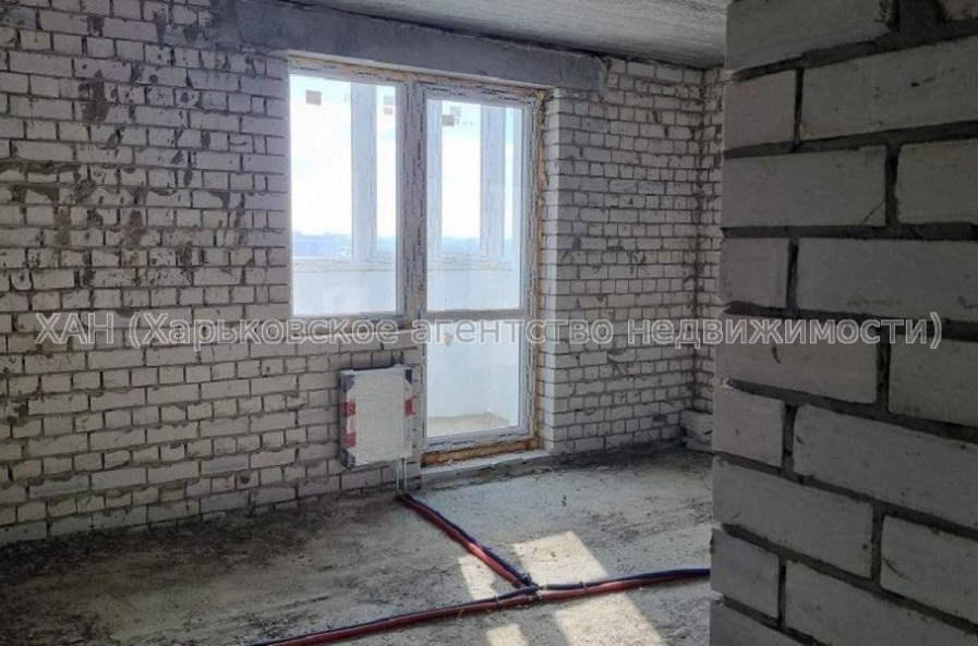 Продам квартиру, Героев Труда ул. , 2 кім., 62 м², без внутренних работ 