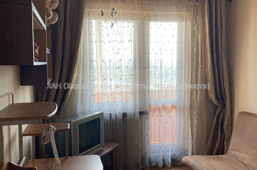 Продам квартиру, Матюшенко ул. , 3  ком., 70 м², капитальный ремонт 