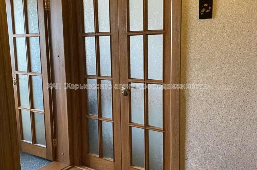 Продам квартиру, Матюшенко ул. , 3  ком., 70 м², капитальный ремонт 