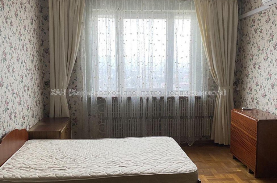 Продам квартиру, Матюшенко ул. , 3  ком., 70 м², капитальный ремонт 