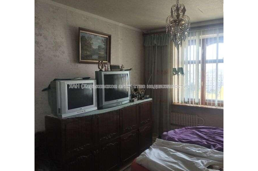 Продам квартиру, Леся Сердюка ул. , 4 кім., 89 м², косметический ремонт 