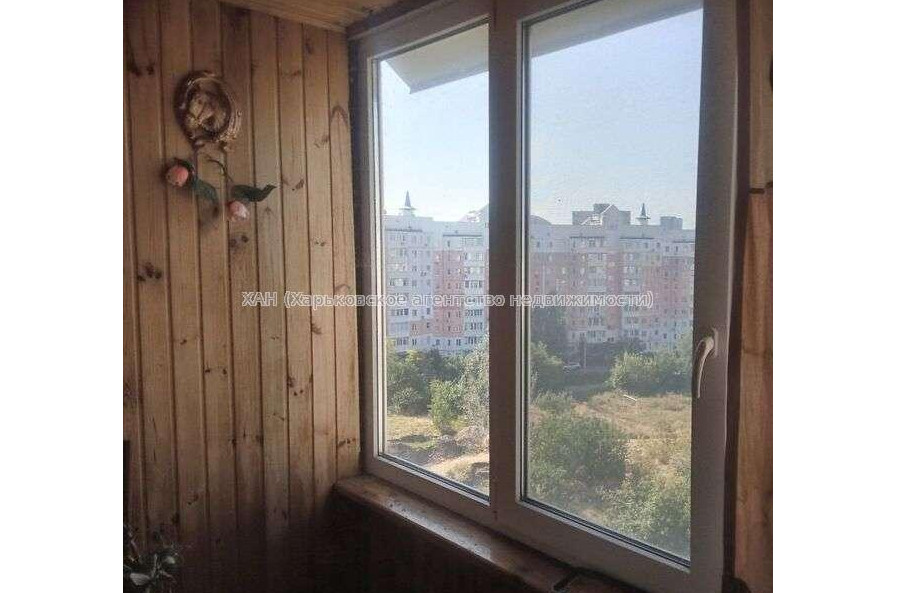 Продам квартиру, Леся Сердюка ул. , 4 кім., 89 м², косметический ремонт 