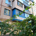 Продам квартиру, Роганская ул. , 2  ком., 49 м², советский ремонт 