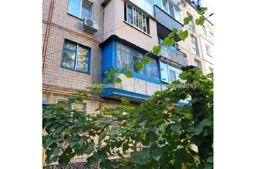 Продам квартиру, Роганская ул. , 2  ком., 49 м², советский ремонт 